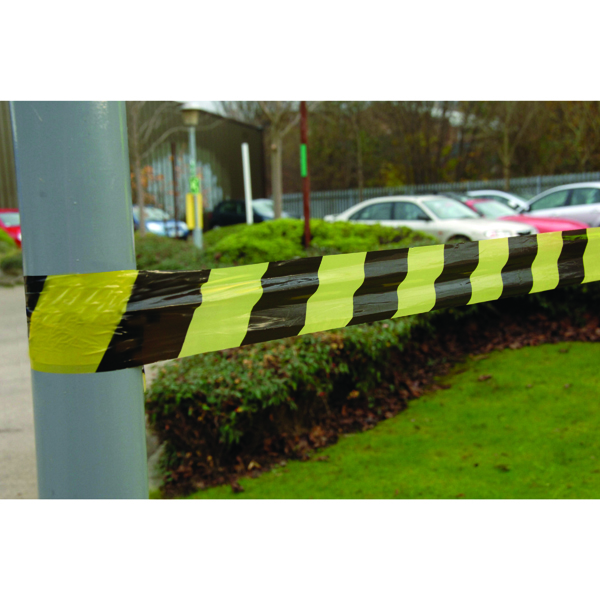 VFM Striped Tape Barrier 500m Black/Yellow (Non-adhesive suitable for indoor or outdoor use) 304927
